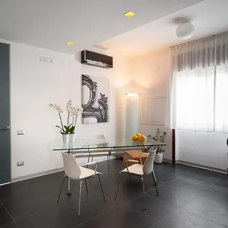 President Bed and Breakfast Σαλέρνο