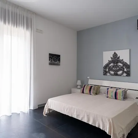 President Bed and Breakfast Σαλέρνο