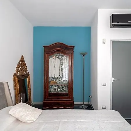 Bed and Breakfast President 4*